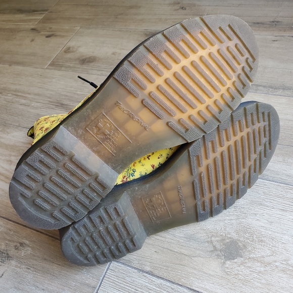 Rare Dr. Martens 1460 W Boots Sun Yellow Little Flowers Floral 8 - Picture 7 of 10